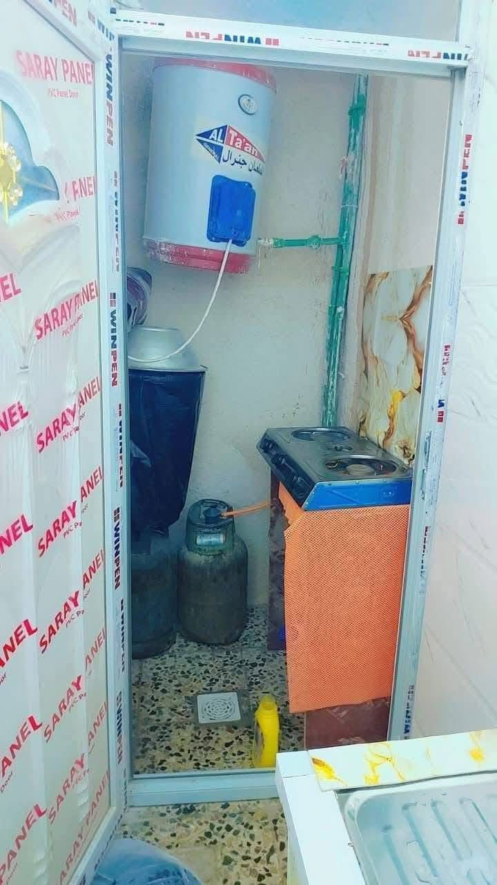 بسم الله الرحمن الرحيم
يحتوي لدينا مشتمل للإيجار 🏠

مساحه /60 متر  

يحتوي على 2غرف نوم +واستقبال +حولي +خدمات 

في الديوان 📍

إيجاره /450 وبي مجال 

مكتب الباسم للعقار 

  حسين الدراجي📞 *********** 

محمد الدراجي 📞   ***********
