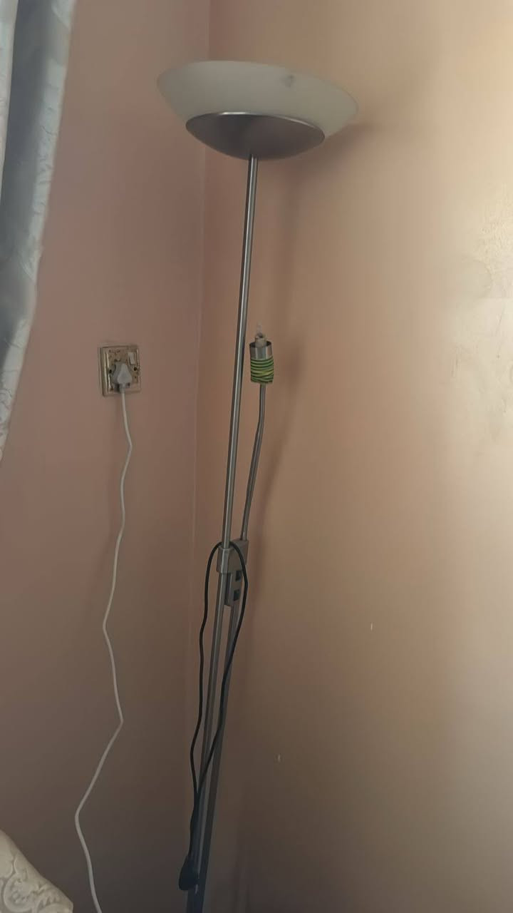 مرحبا غراض جديده كلش للبيع مكينه برذر بعده بالباكيت ومكانسه كهربائيه وتيبلام البيع لغرض الانتقال من البيت مكاني سيديه ٤٠٠


**إذا كنت صاحب هذا الإعلان وتريد حذفه لأي سبب، رجاءا أرسل رسالة إلى الدعم الفني**