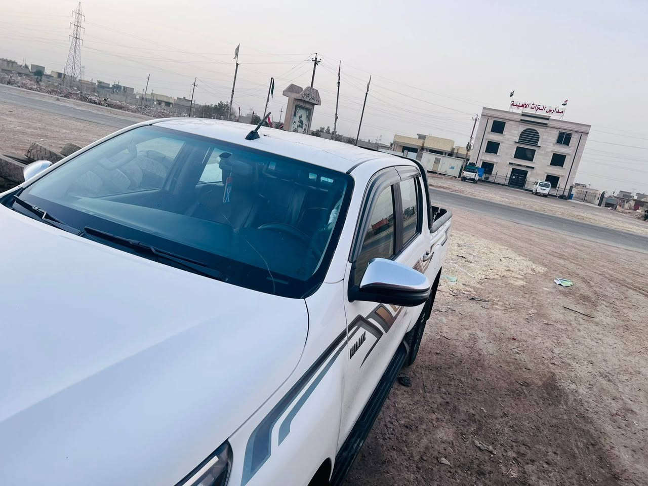 سلام عليكم خوان سياره بيكم هايلوكس موديل 2021 سياره كفاله عامه من كلشي سياره بصمة كويتي تبريد قعطتين  مكاني بغداد الاستفسار على هاذا الرقم ***********
