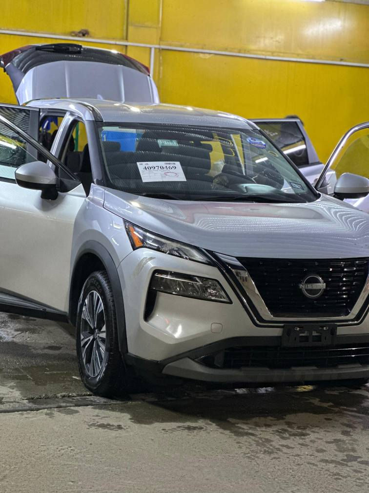 نيسان روج ٢٠٢٣ مواصفات sv 
حساسات خلفيه 
كاميرا خلفيه 
كشن السائق كهربا 
رادار امامي خلفي جانبي  
ضرر باب فقط ضرر جانبي بجم كبس  
موضح بالصور 
السياره بدون شاصي بدون ارباك  بدون دواخل 
مكاني كركوك 
محرك ٣ سلندر

السعر ١٦٥ وبي مجال

كاتي تترقم محافضات شماليه 
***********

كركوك الخضراء شارع المعارض 
معرض الاخوين المركزي كركوك, العراق
