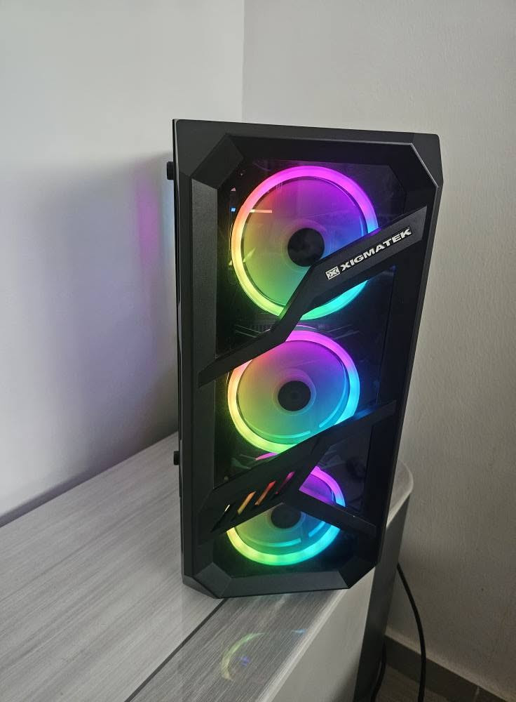 السلام عليكم
Pc للبيع

CPU:ryzen 5 2600x
تبريد مائي 120mm
GPU : GTX 1660 MSI OC
Motherboard: gigabyte B450M ds3h
Ram 16 gb

التخزين
Ssd 128 gb
HDD : 500 GB

Power supply 650 w seasonic 80+ white
Case : xigmatek ما اعرف نوعيته بالضبط

ماوس كلوريس
كيبود red dragon
سعر التجميعة 500 الف 

الشاشة
Acer ،1080 , 165 hz NT
24 inch
الشاشة وحدها 90 الف

هارد HDD WD 4TB 
سعر 80 الف 

مكاني كربلاء 
*********** كربلاء, العراق
