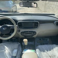 شباب للبيع كيا سورنتو موديل 18خليجي مكفوله بدون ضربه فول اعله فئانضيفة...