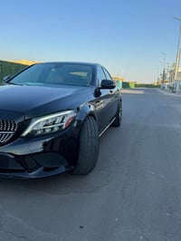 للبيع  مارسدس C300  الموديل 2021  وارد امريكي ( كلين تايتل ) مكفوله كف...