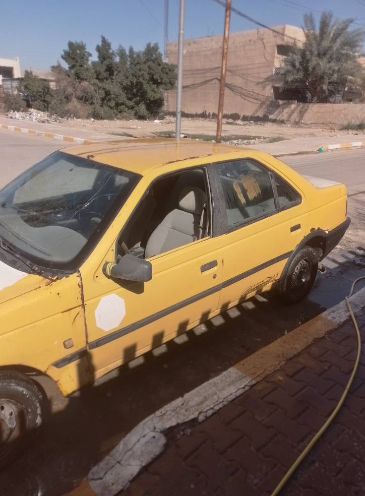 سيارة بيجو للبيع ٢٠٠٩ تحتاج ترتيبات راعيها موجود غرامات مصفره المحرك بي خيط تبخير رقم الماني الهيئه ما ادري شكد رقمي *********** بغداد, العراق
