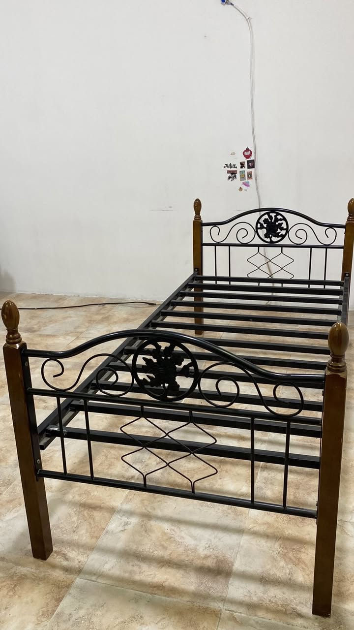 اثاث مستعمل للبيع/ بغداد - الغزالية- الهياكل السعر ١٥٠ الف


**إذا كنت صاحب هذا الإعلان وتريد حذفه لأي سبب، رجاءا أرسل رسالة إلى الدعم الفني**