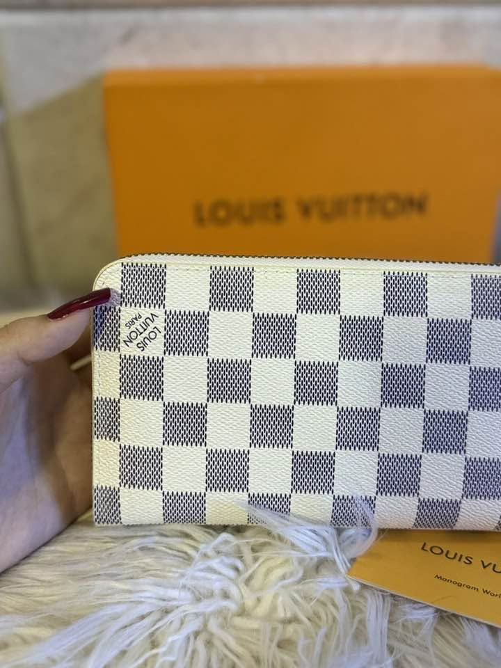 جزدان ماركه LOUlS VUlTTON صنع في France


**إذا كنت صاحب هذا الإعلان وتريد حذفه لأي سبب، رجاءا أرسل رسالة إلى الدعم الفني**