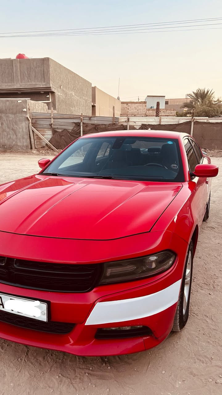 السلام عليكم

جارجر موديل 2017 اصل SXT v6

بدون حادث كلين وهنا بالعراق صار بيها طخه بالباب
وبارد بالجاملغ الخلفي بدون اي صبغ
بدون اير باك
رقم سليمانيه مميز باسمي
سنويه وهزه بعدهم ماساقطات
ماشيه  97 mi
تو ويل 
مكاني حله جمعيه

***********
