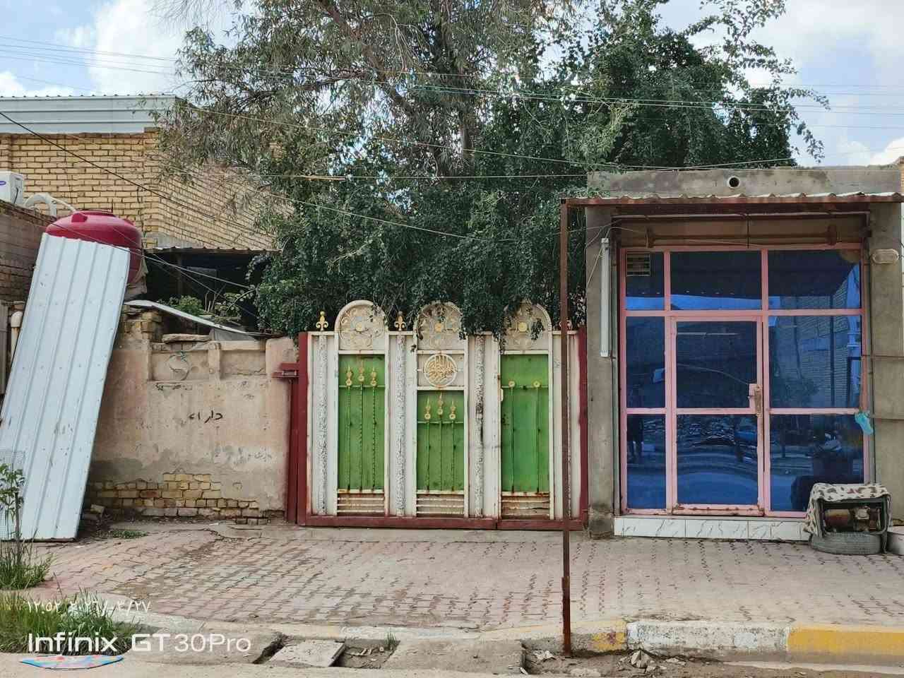 بيت للبيع
على شارع 40 التفيج 

مقابل مدرسة الاوائل الاهليه

المساحه 240

للاستفسار ،، ***********
