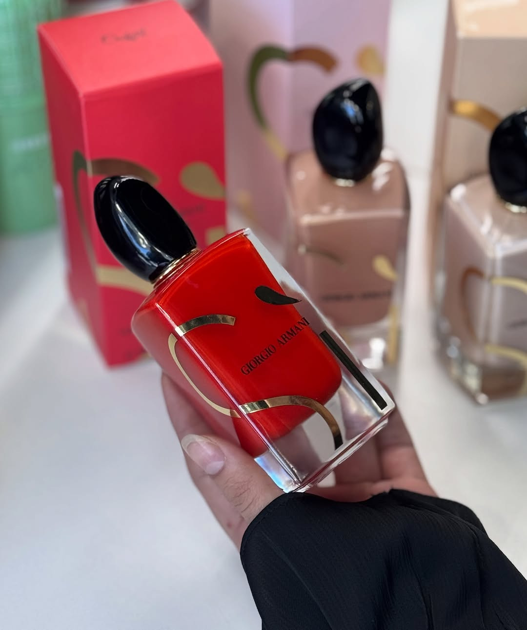مجموعة عطور راقية 🩷🎀.
ثباتية و فوحان لطيف 

📍الفرع الاول : العامرية شارع العسل مجاور مكتبة العسل
📍الفرع الثاني : العامرية شارع العسل مقابل مجمع اليزن
📍الفرع الثالث : الاعظمية شارع الضباط مقابل كص الآغا البغدادي⁩


**إذا كنت صاحب هذا الإعلان وتريد حذفه لأي سبب، رجاءا أرسل رسالة إلى الدعم الفني**