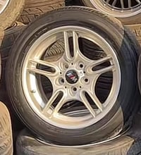 جنطات ١٧/١٨ • ٧٥قطعة • نظيفات