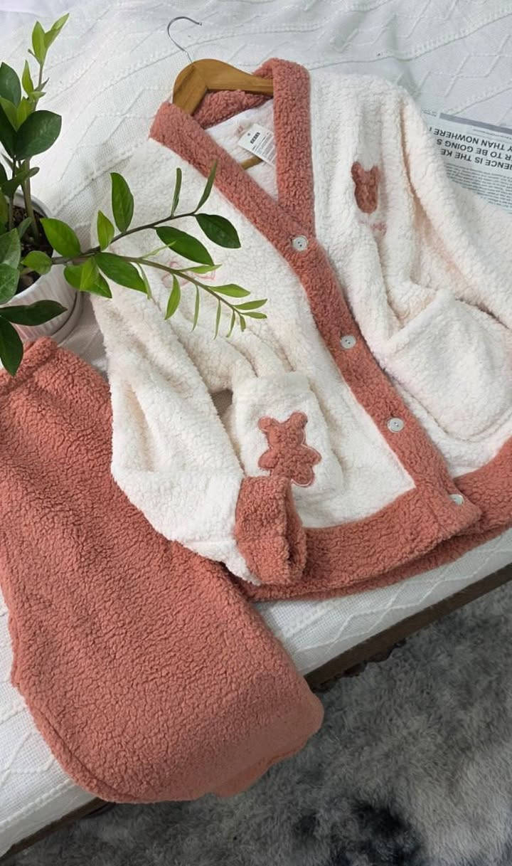 تراك كوري فرو 🫶✨✨
قياس M.. L.. XL
السعر 10 🔥🔥🔥
للطلب واتساب *********** 📩
#متجر #عنايه #مكياج #ملابس #بنات #العراق #نجف
