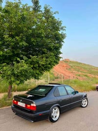 525i • ١٩٩٢ • جلد سلايد