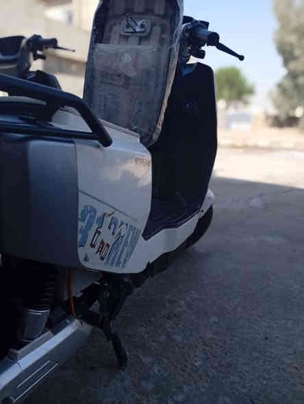 متوفر ماطور شحن
النوع 318 كوري مار
1- البطاريات 6 دبل كبار 
2- الملف 1800W
3- مفتاح تشغيل 
4- بصمه الكتروني 
5- المكان موصل جانب الأيسر 
6 - السعر 500 وبي مجال قليل الطيبين
7- الرقم التلفون ***********7 وبي واتساب
