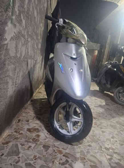 سلام عليكم دراجه عصفوريه  شغاله سلف هندار نقصهه فقط ترايش وقفل صندوك وشاير والباقي كله شغال سعرها ٢٠٠ وبيهه مجال بكاني نهايت حيور رقم الهاتف *********** اتصال فقط
