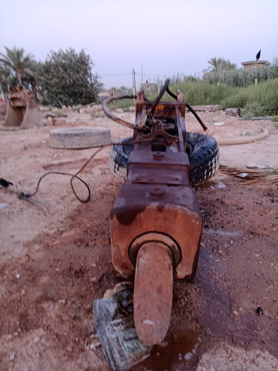 السلام عليكم نقار همر للبيع للستفسار على هذا الرقم ***********
