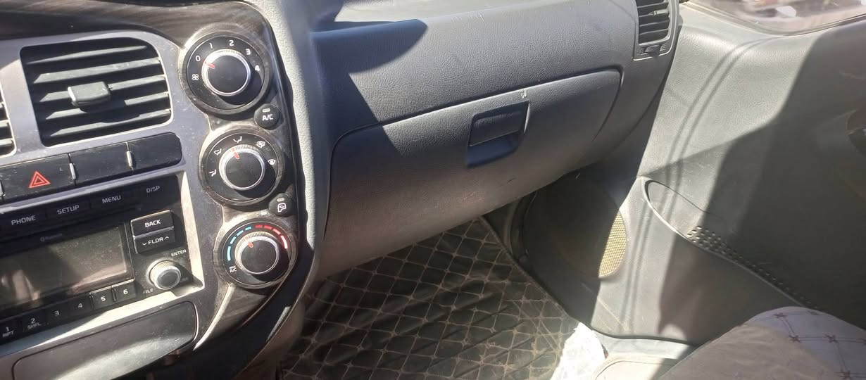 كيا حمل موديل 2020 للبيع ماشيه 115 رقم انكليزي سنويه جديده تخم تاير جديد باتري جديد سياره نظيفه مال بيت 
رقم الهاتف ***********
