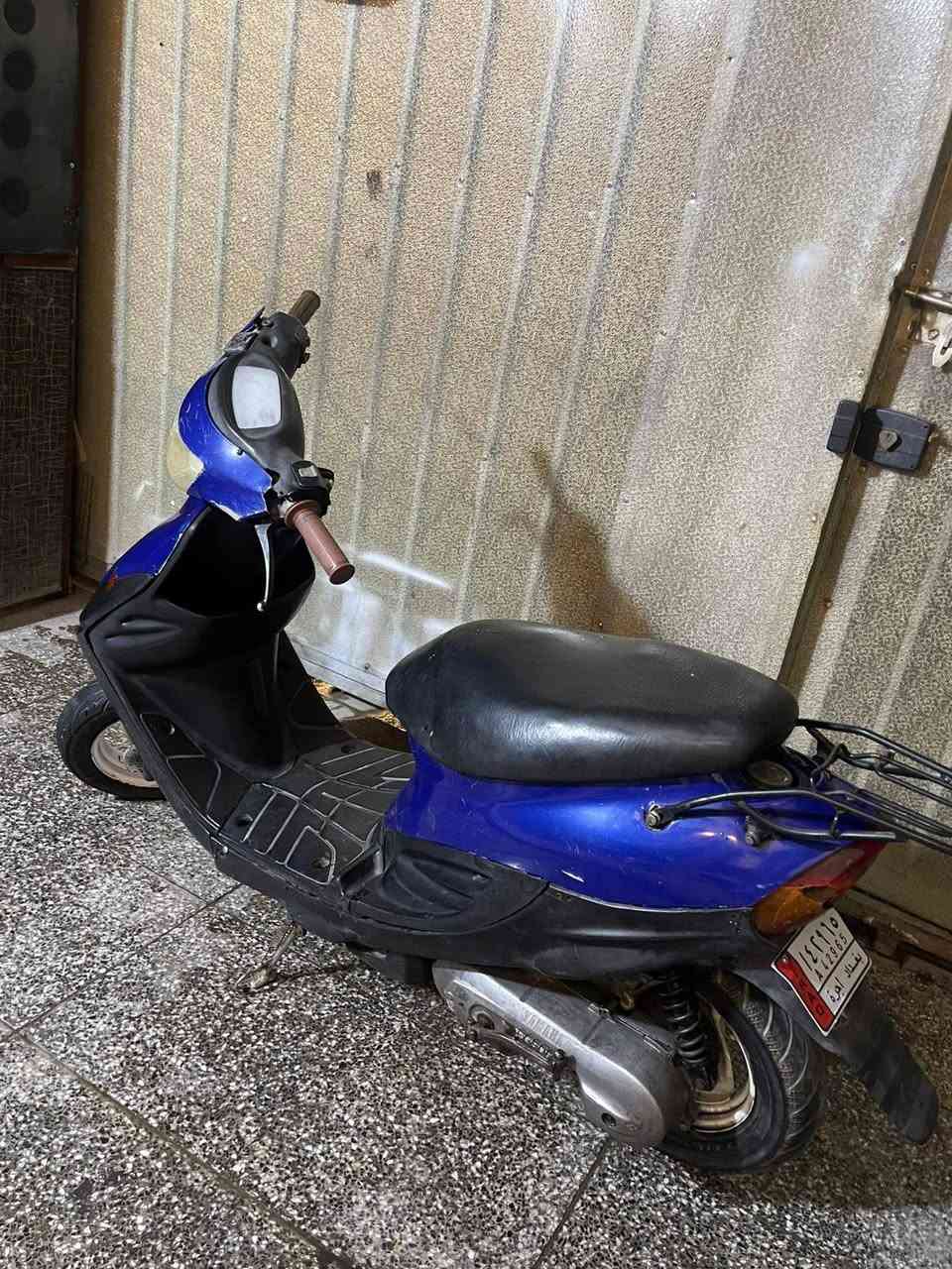 السلام عليكم للبيع دراجه بيجي 9 زروف مكينه مال رمبه متنسمع صوتهه شلعه ومعدل لسعر 150 وبيهه مجال بسيط لمكان لغزاليه رقم ***********
