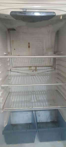 ثلاجة كونكورد مستعمل حجم كبير نظيفة الماطور مبدل قبل سنتين تقريبا اخذت وحدة جديدة وبعد مامعتازهه كلشي مابيهه اي عطل الاتصال على الرقم *********** النجف, العراق
