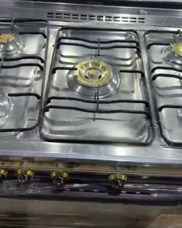 طباخ ابو 5عيون نوعيه كريازي مامستخدم ابد سعر ٣٥٠  مكان دور نفط


**إذا كنت صاحب هذا الإعلان وتريد حذفه لأي سبب، رجاءا أرسل رسالة إلى الدعم الفني**