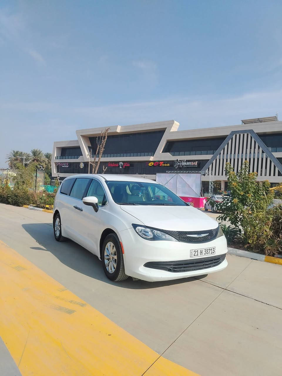 للبيع كلايسلر باسفيكا 20 أمريكي
حادث فقط جاملغ امامي بدون دواخل نفسه مبدل 

او بل عراق بيها نص باب الصندوق صبغ سونار وصور الحادث مرفق مع المنشور 

مواصفات 

بصمه تشغيل 

بصمه أبواب 

تحكمات ستيرن جهتين 

شاشه كبيره+ كامرة

حساسات امامي خلفي 

كير موس هاند بريك كهربائي 

ماشيه 84mi

V6 3600

سبعة راكب 

ثلاث قطع تبريد منفصل 

كير مكينه مكفولات تبريد ثلج حداديه صدر جديد تخم تاير جديد ترايها زيرو رقم سليمانية أنكليزي بأسمي السعر 198 اوبيها مجال للشراي مكاني ديالى بعقوبة للستفسار أتصال ع الرقم ***********
