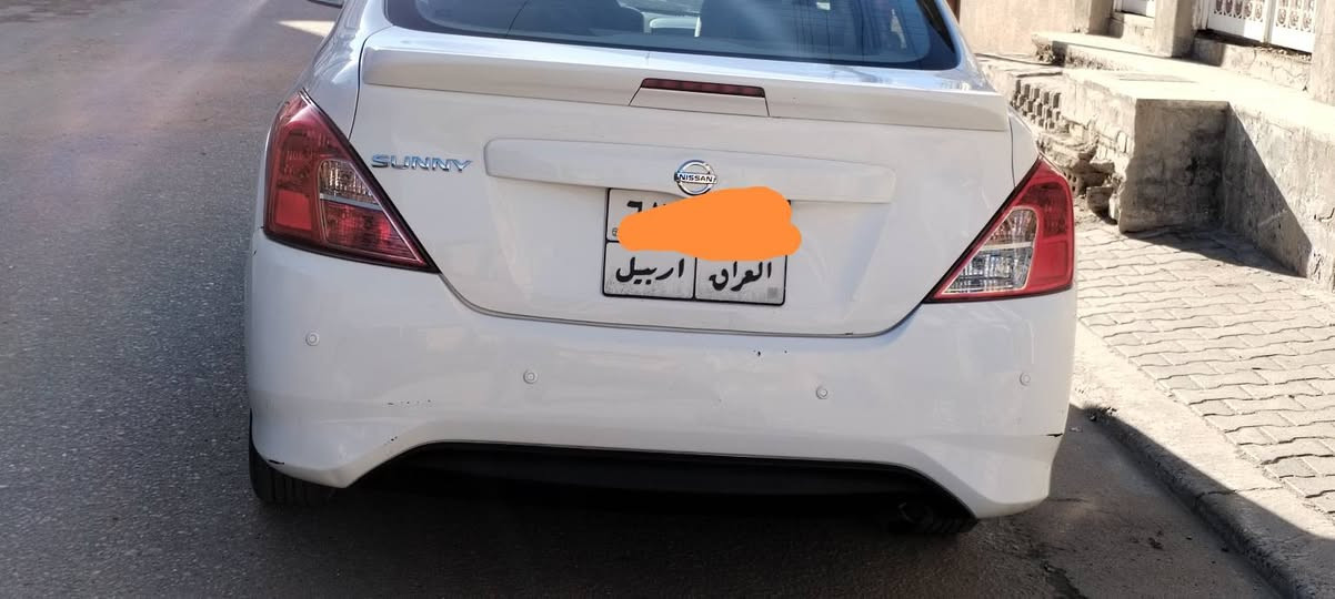 نيسان صني ٢٠٢١ هندي ماشية ١٨٠ نضيفة جدا بيها (نص باب جهة السائق صبغ) 
والباقي كفالة عامة
السعر ١٠٨ وبيها مجال الاستفسار الاتصال 
***********
