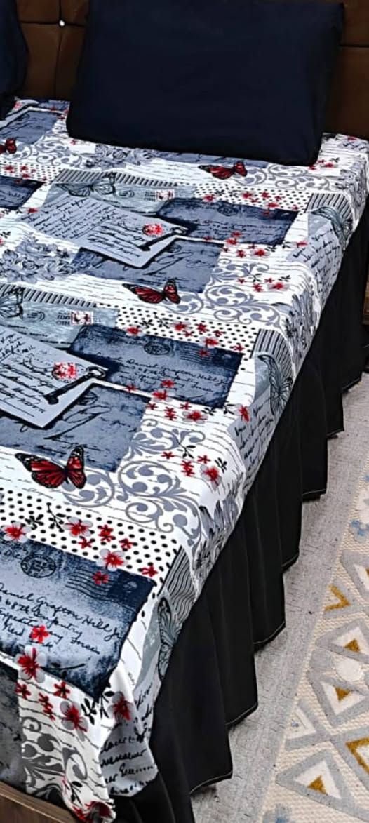 هلو بنات
هذولي شراشف نفر سعر 7 الف صيفي


**إذا كنت صاحب هذا الإعلان وتريد حذفه لأي سبب، رجاءا أرسل رسالة إلى الدعم الفني**