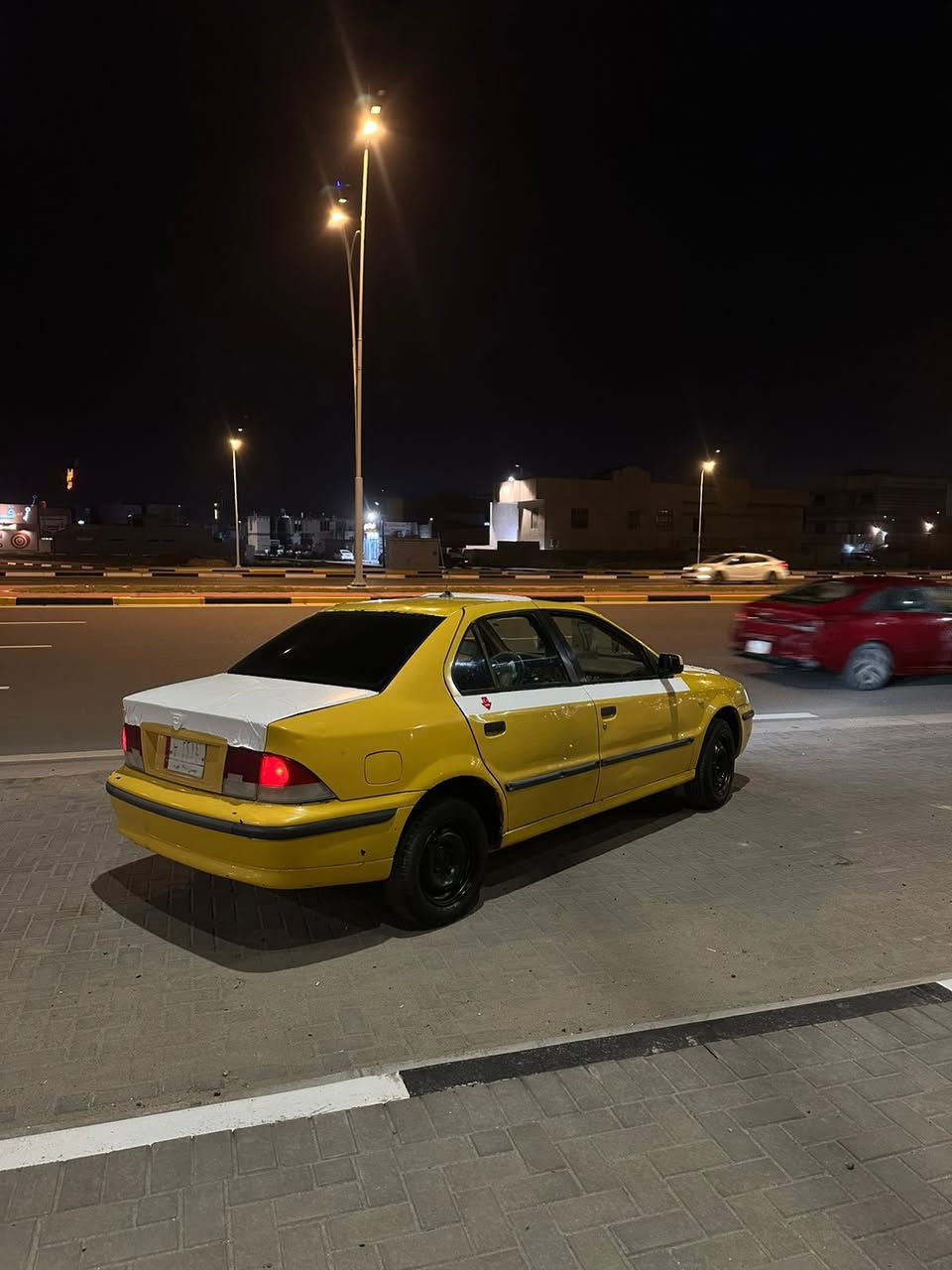 سلام عليكم سمد مديل(11) سياره كير ومكينه وحداديه كلش حلوات وجدد رقم ميسان سياره ماعندي رقم راعيه راح مني وبيع بدون راعي هل موجود سعر19وبيه مجال حك جيه مكاني بصره زبير (***********)
