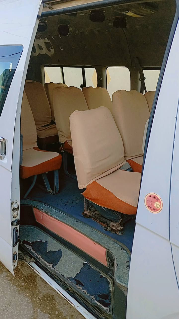 سلام عليكم  جنبي للبيع موديل 15 واسط نكرزي مصفره من كلشي مكفوله بس دواير باقي كفاله مكينه كير اكسل حداديه تبريد جاهزه من كلشي مدوشمه تنته وكاعيه وكشنات مراوح اضافيه سيبايه درع مكاني بابل مركز السعر 125 بيه مجال حق جيه ***********
