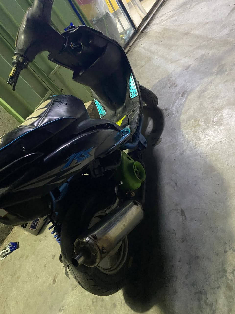 السلام عليكم ماكس للبيع بوشه 55 فول تزويد وانضف من الصور دراجه ديرة وحده وخير من الله مكاني نعمانيه ***********
