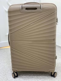 حقيبة سفر • مستخدمة مرة واحدة • قفل سري