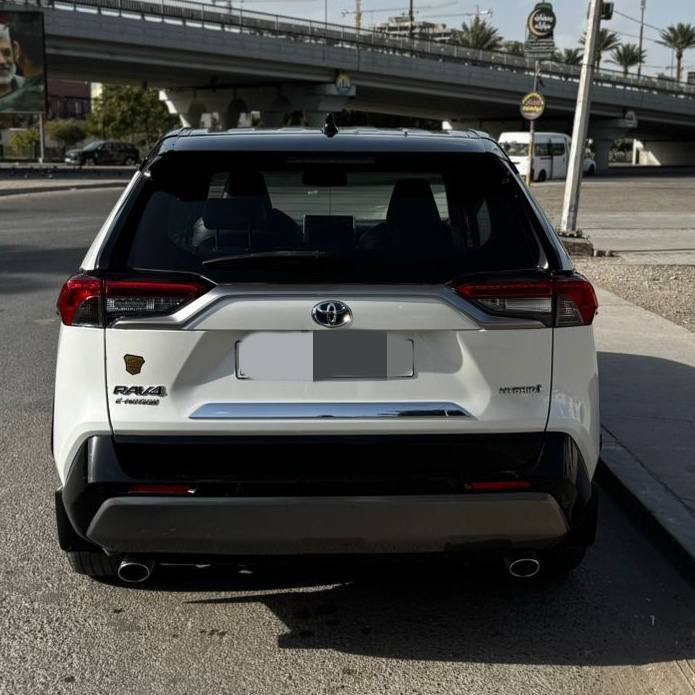 راف فور 2023 هايبرد تو كلر 
ماشية 78000 كيلو 
حادث بنيد وجاملغ 
حساسات امامية خلفية 
كامرة دوارة 
تحديد مسار 
رادار 
كشنات تدفئة تبريد
نقطة عمياء 
جنطة كهرباء 
شاشة اعطال 
دخول ذكي 
كشنات كهرباء 
شاشة كاربلاي
مري شفط

رقم صاحب سيارة
***********
