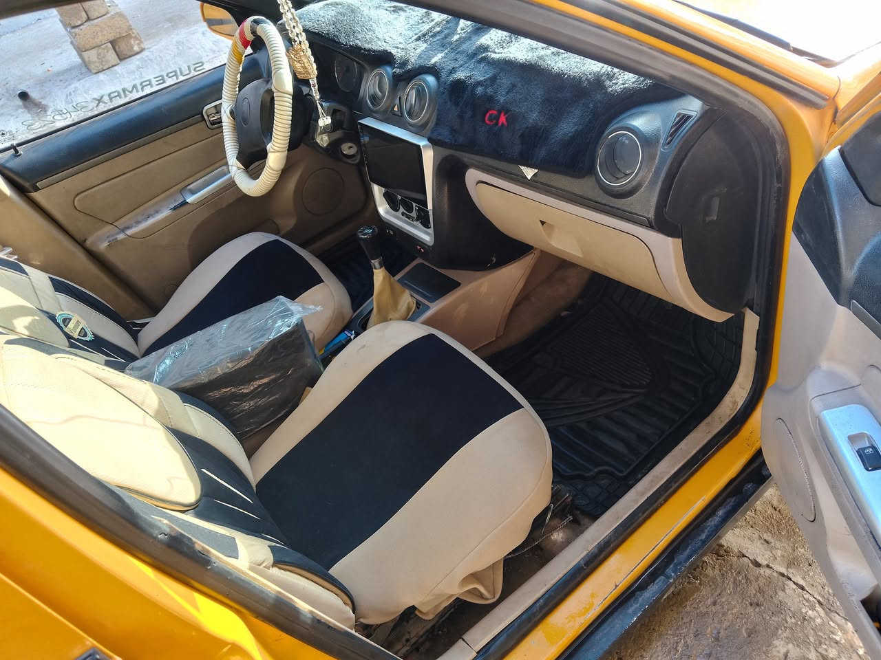 سيكي ٢٠١٢ تكسي سنويه ٢٠٢٢ ساقطه رقم احمر  غرامه صفر عليها هيئه 4 ورقات تحويل شرعي بغداد انطيك رقمو ومعاملتها تقريبا نصها كامله   شاصيها نضيف محرك بي صرف وستيرن يعوزو تبديل الشفت يرادلها مصرف بل 500الف ترجع والباقي كدام العين نضيفه سياره سعر قفل 25 بلا تعاما ولا ربع مانزل 

هاذا رقم ***********
المو شراي لايخابر وتفاصيل كلها كاتبها
