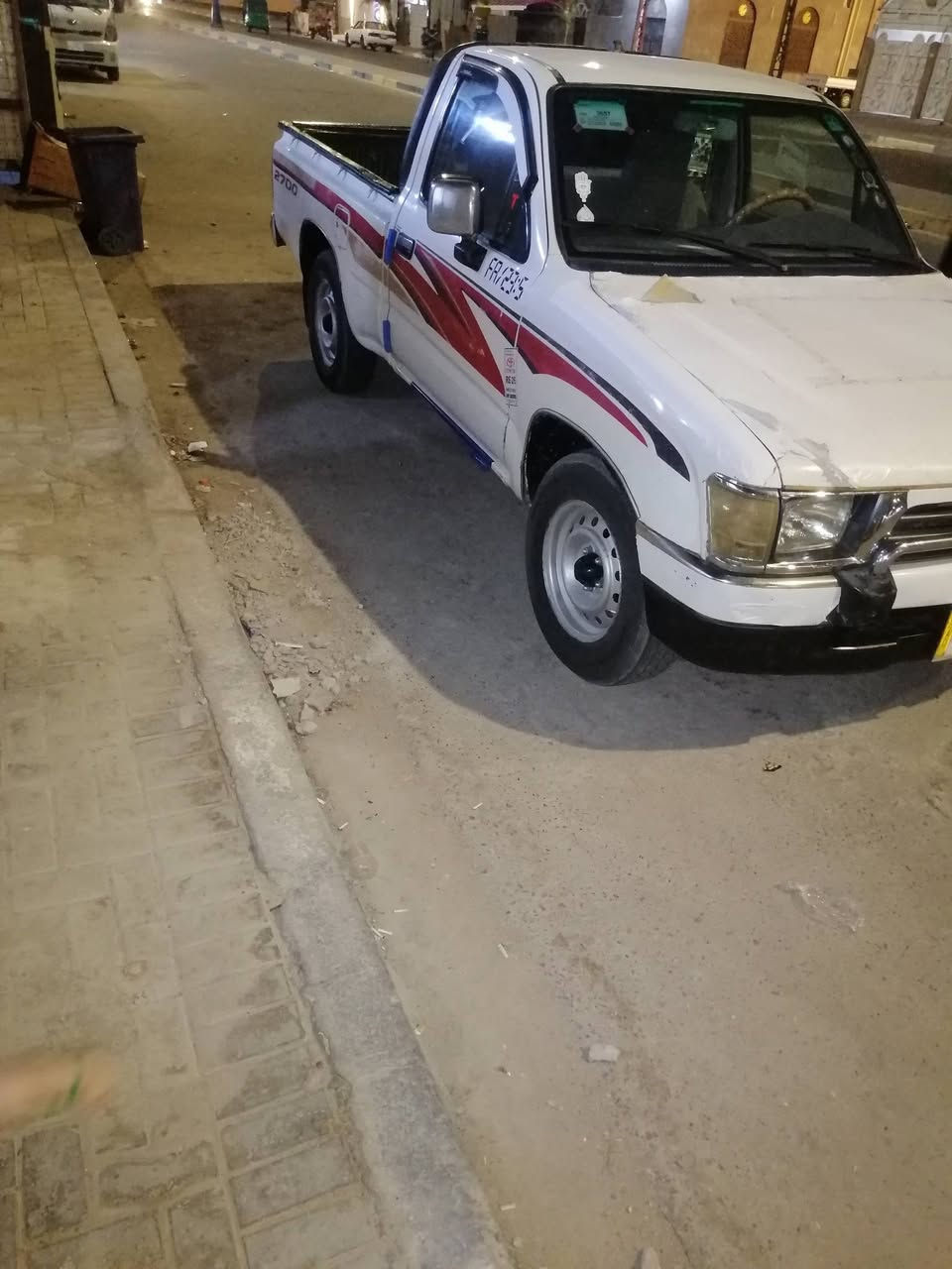 سلام عليكم بيكم ٢٠٠١ رقم قادسيه سنويه ٢٠٢٩ مكفوله  مكينه جديده حداديه جديده تخم تاير *********** عنوان بصره حي شرطه
