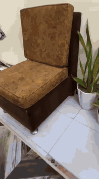 سلام عليكم غراض مستعمله للبيع ميز تلفزيون 200 بيه مجال وتخم ب 400 قفل وبرده 75 بيه مجال بسيط مكان حي جهاد *********** واتساب فقط
