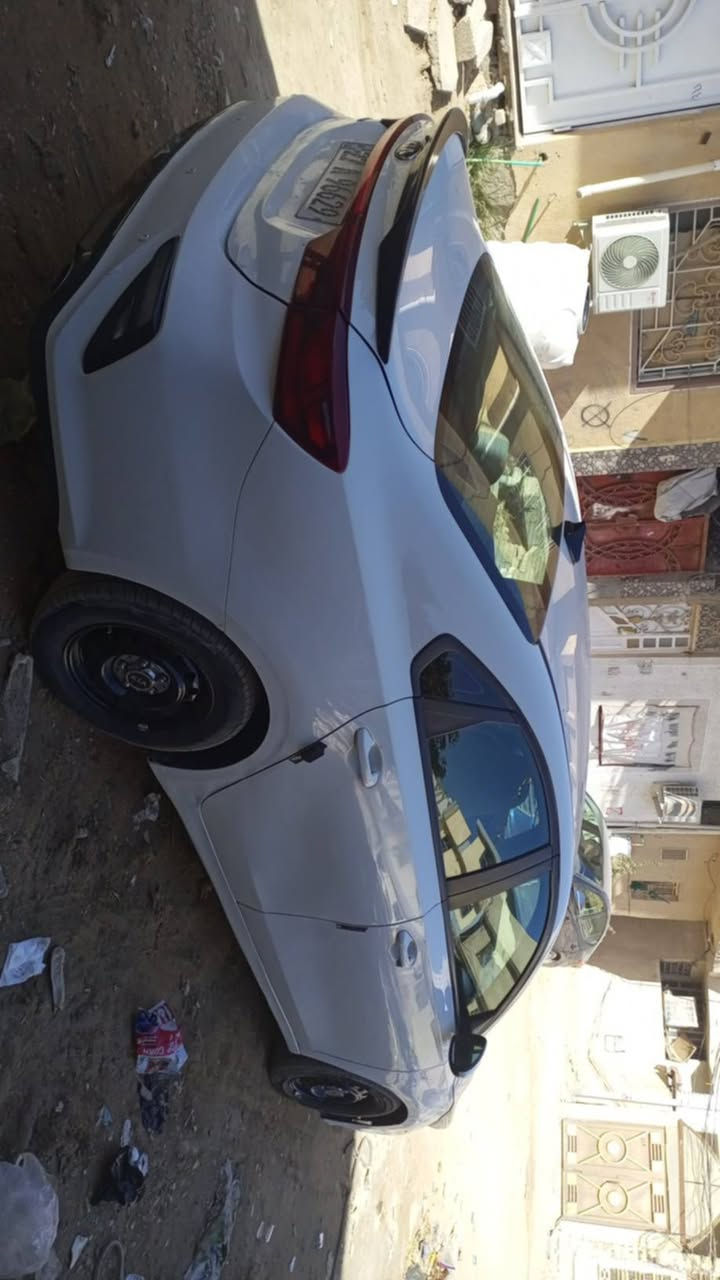 كية فورتي مديل 2021 محرك 2000 دوش بية تبديل بنيد وباب الصدر ومعجون بالباب الخلفي جهت الأيمن سيارة السعر 125 وبية مجال للأستفسار اتصال على الرقم او واتساب ***********
