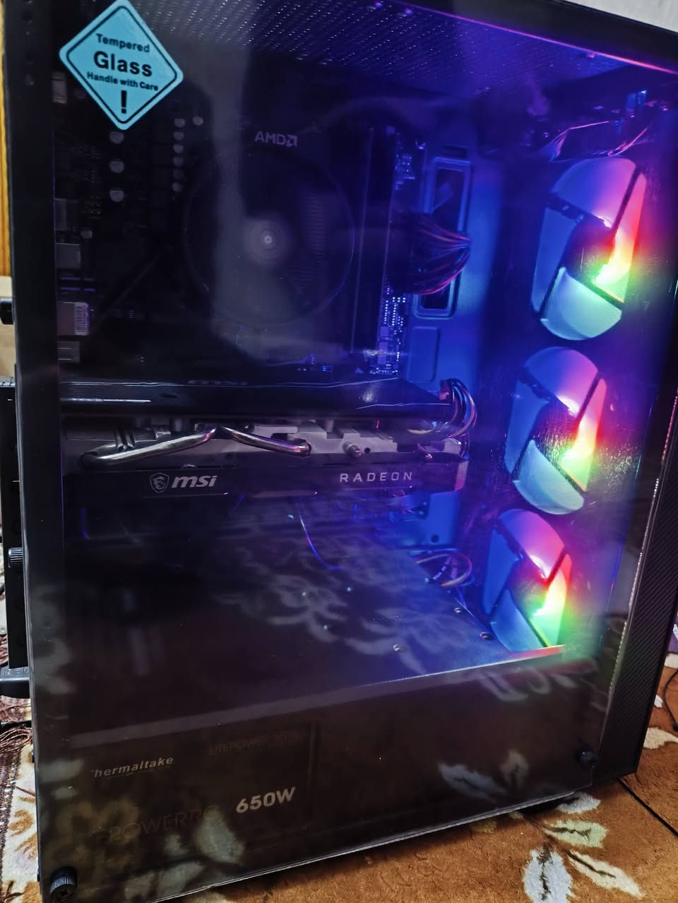 السلام عليكم
كيس فقط

 نص الاغراض جدد

Cpu ryzen 5 4650g

M.b gigabyte b550m k new

Vga msi rx 5700 8gb

Ram 16gb 8+8 2666 king stoon 

Ssd 256gb new

Hdd 500gb new

Cooler cpu stock 

Power supply 650 thermaltake RGB

Cas 3fan RGB new

Windows original 10 or 11 مفعل بالمذربورد

السعر 600 قفل بغداد م الصدر الاورفلي 

***********
