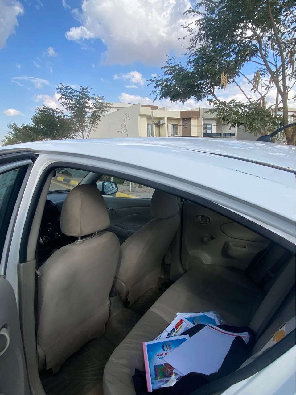 مرحبا نيسان صني هندي موديل ٢٠١٥ بيها قتعتين باب سكن وارل سكن سيارة ٢١٠ الف كيلومتر ماشية سعر98 بي مجال عنوان كركوك كركوك, العراق


**إذا كنت صاحب هذا الإعلان وتريد حذفه لأي سبب، رجاءا أرسل رسالة إلى الدعم الفني**