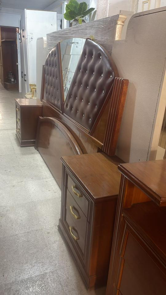 غرفة صاج تكمة كنتور سلايد بحالة ممتازة الاستفسار عن طريق الرقم فقط واتساب او رصيد ***********
