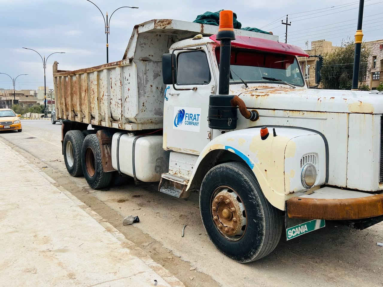 السلام عليكم سيارة 111 رقم نينوى انكليزي شرط التحويل مكينه كير معمر جديد تبريد باتريات جدد السعر ١١٥
***********
