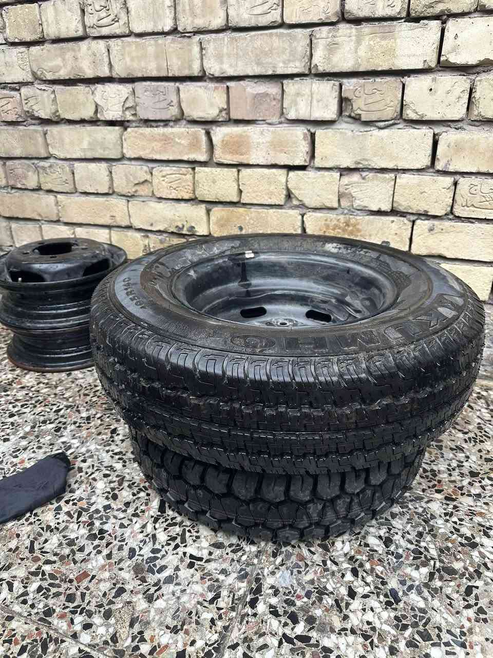 زوج تايرات نثيه بنكو كوري اصلي سعر150 الف مكان بغداد رقم***********
