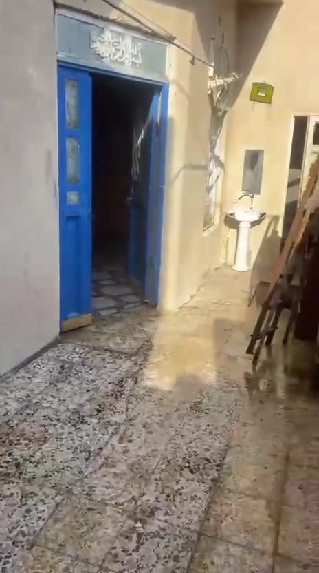 السلام عليكم متوفر بيت للايجار غرفه وصاله وصحيات وديوان ومطبخ المكان ابي الخصيب شارع ابو دله الايجار الشهري 250 قفل ***********
