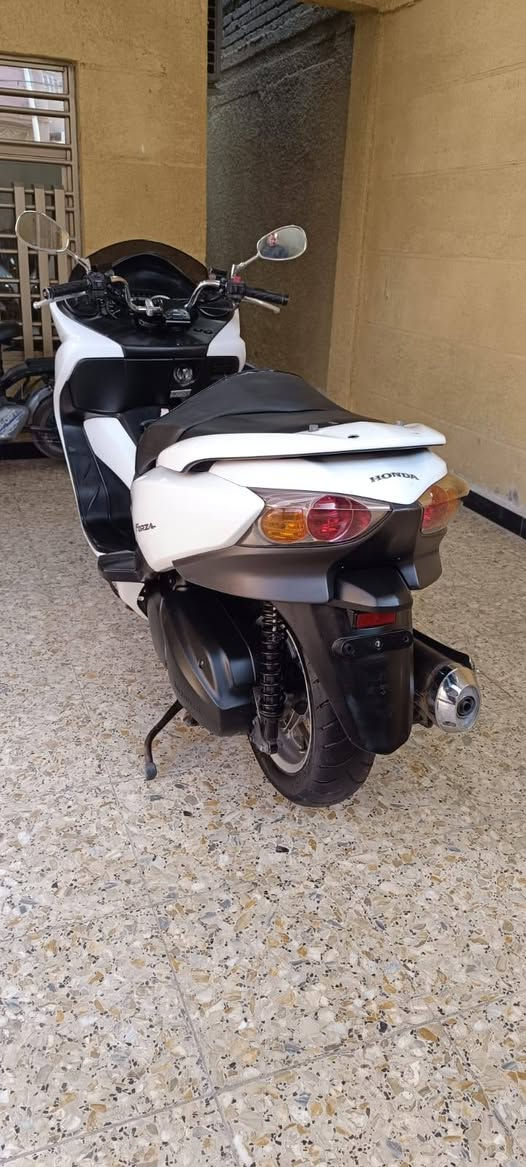 فورزه صفر 10 جديده لوك مال رمبه عميه بلاد لون ابيض ثلجي فول جي بي اس مرايات نيكل دبلات نيكل دراجه زيرو ماشيه 29 الف حقيقي الشراي يتصل واني خادم السعر 17 ونص مكان بغداد  وات ساب موجود رقم ***********
