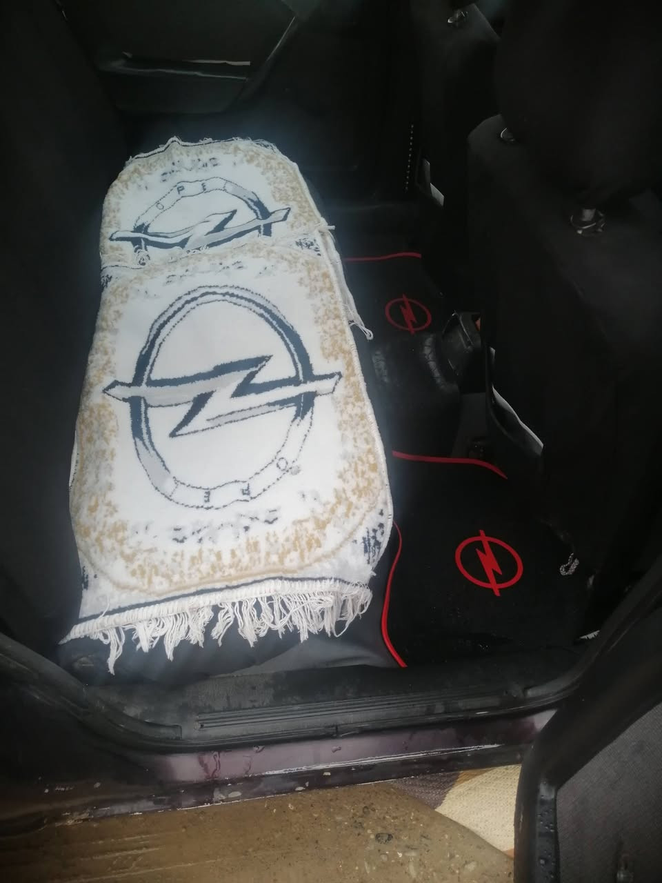 سلام عليكم اوبل فكتره للبيع حجم١٦شرط تحويل بس حول بسمك استلم دفتر بانزين مكاني كركوك سعر ٣٤بي مجال *********** واتساب
