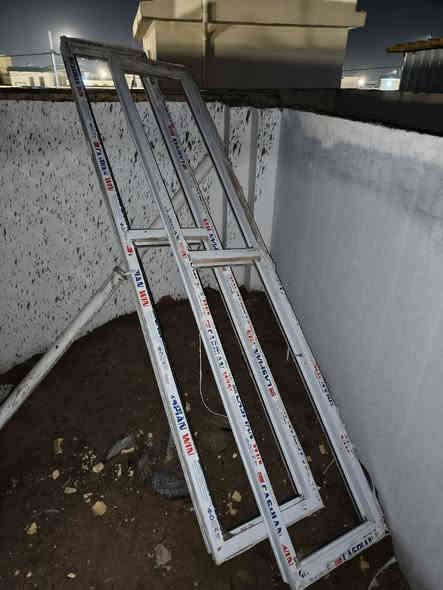 سلام عليكم
شبابيك pvc نظيفات جدا جدا و على الفحص وياهن دبل جام يعني جيب وشد
الشباك المستطيل الاول قياس ١٢٢ ارتفاع * ١٨١ عرض سعره ٧٥
الشباك المستطيل الثاني قياس ١٢٠ ارتفاع * ١٨٠ عرض سعره ٧٥
الشباك الطولي قياس ٢٤٢ ارتفاع * ٤٦ عرض عدد ٢ ثنينهن ب٧٥
م/ فقط الشباك الطولي جامه وحده مكسوره 
عنواني نجف ***********
