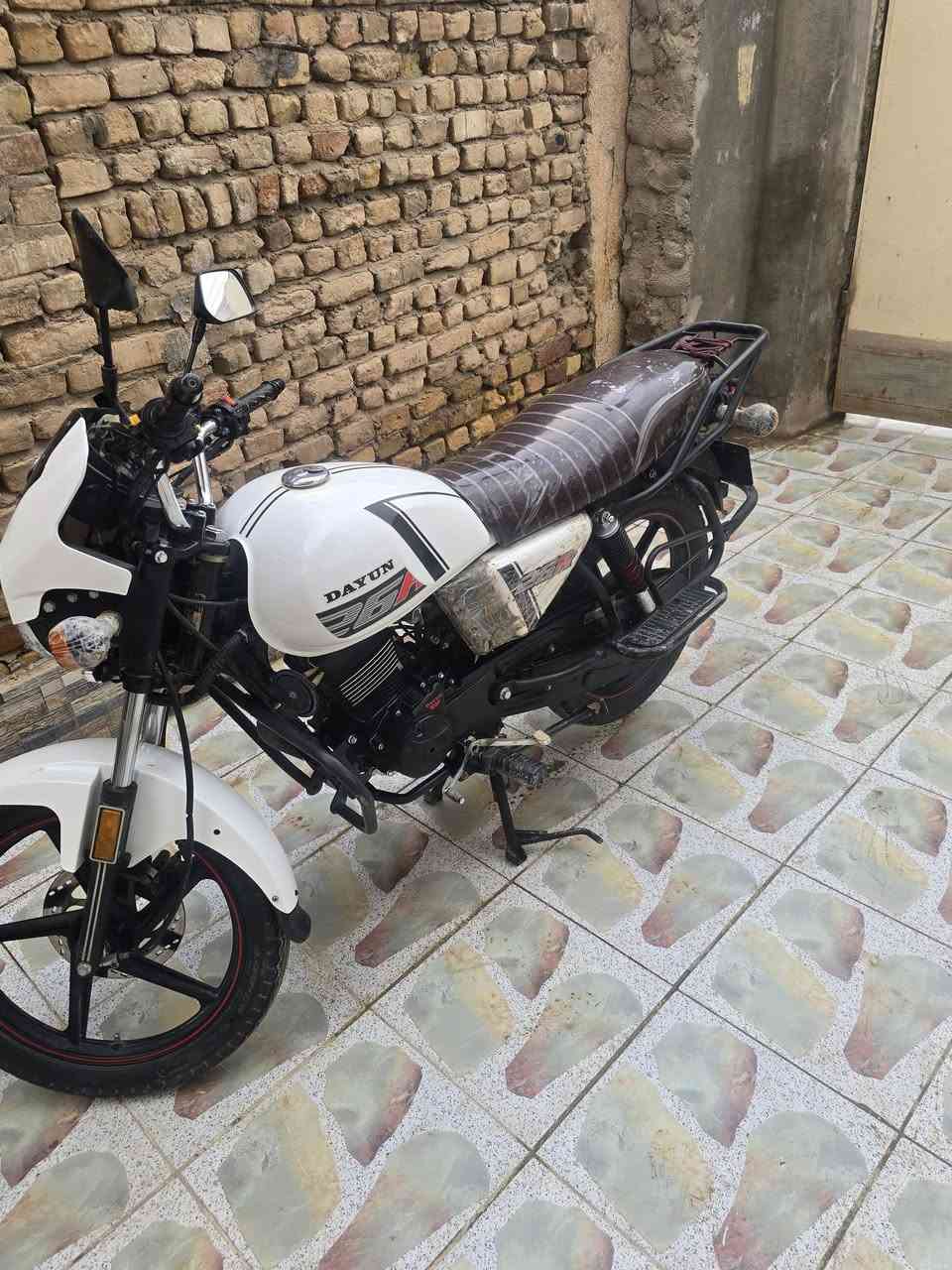 عادت نشر بسبب الوعود الكاذبه
دراجه دايون ٢٢ بشهر ١١ طالعه ب٢٣ سعره ١٦٠٠ وبيه وجال قليل 
ماكن رفاعي ***********
