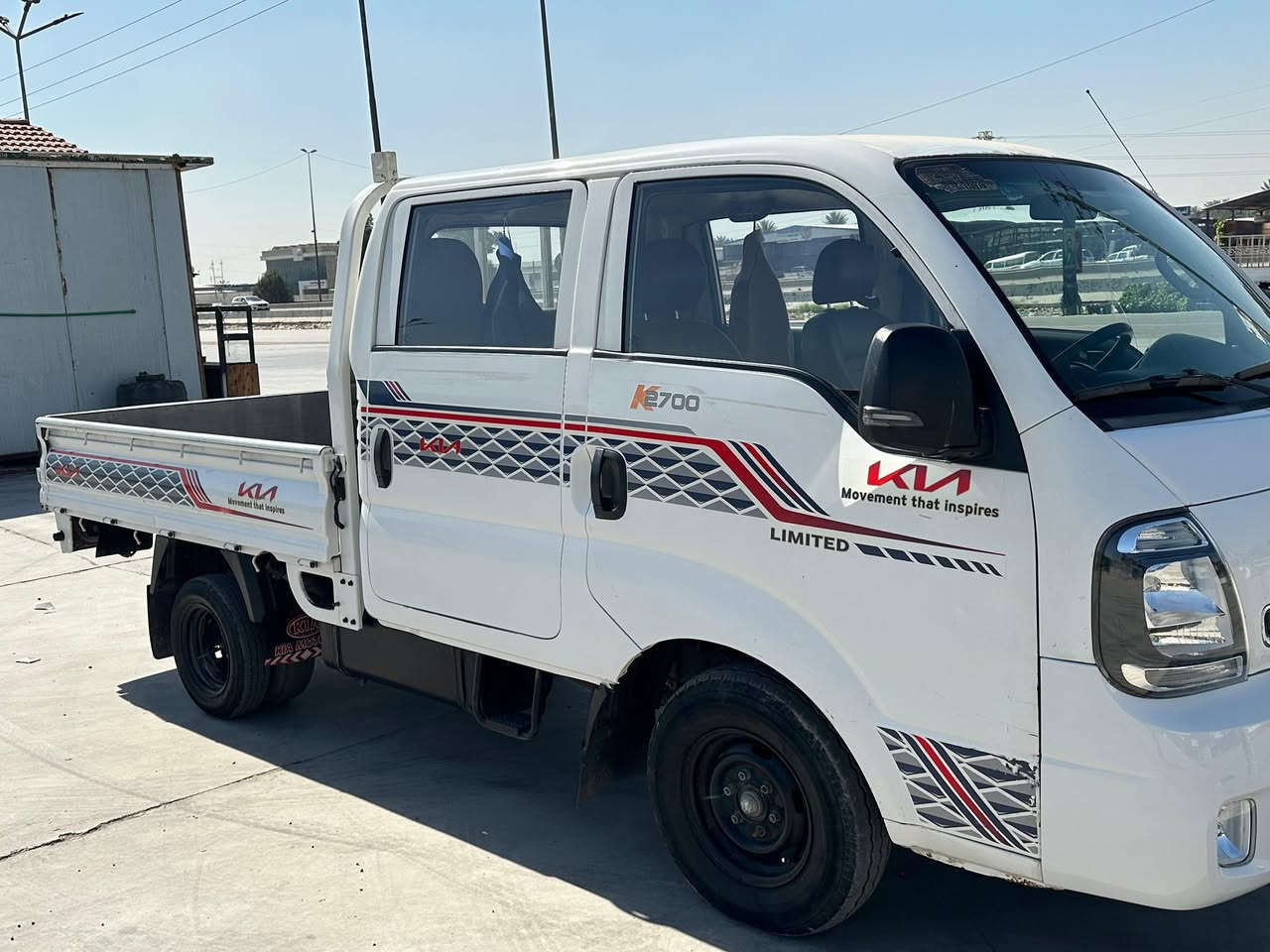 بسم الله الرحمن الرحيم 
السلام عليكم 
سياره كيه بنكو دبل قماره ( 2700 ) 
موديل ( 2020 ) 
رقم بغداد حمل 
مكينه السياره بيهه خيط تبخير 
العنوان ( بغداد ) 
السعر 130 $
رقم الهاتف ( *********** )
