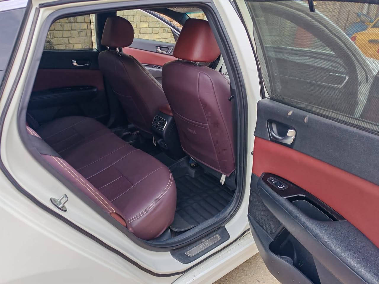 للبيع 
اوبتما 2016 خليجي

فئة جيتي لاين فول مواصفات 1/1

.بصمة تشغيل و بصمة ابواب 

.بنوراما

.خمسة كامرات جانبيه + إماميه + خلفيه 

.كشنات جلد لون ماروني 

.داخل احمر بلاد 

.كشنات كهرباء + تبريد تدفئه كل الكشنات 

.هندبريك بصمة 

.كشن خزن ميموري 

.رادارات بلمري

.تدفئه ستيرن 

.حساسات إماميه + خلفيه 

.اريل افتيشن 

.شحن لاسلكي 

.بردات خلفيه 

.شاشه عرض بلاديه 

.فول تحكم ستيرن + شفتات 

.زنون عالي ناصي 

.تبريد بيانو 

.ثلاث انضمة قيادة 

.محرك 2400

.تخم تايرات جديده

السياره بيها مواصفات هوايه 

السياره عليها أدامة كامله باتري جديد فيت بم جديد اويل بم خليجي المسعودي السياره جديده بمعنى الكلمة تجي وتشوفها 

رقم بغداد جديد باسمي دولي هزه وسنويه جدد تحويل ثاني يوم

السعر 165  

مكان الديوانية 

***********
