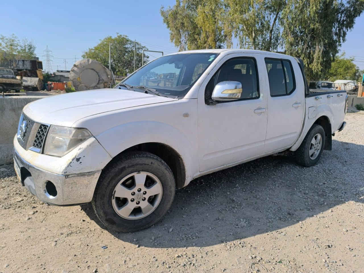 السلام عليكم نيسان  نيفارة 2009 رقم سليمانيه سنوية لل 2029 بيهة ضرر صفحت السائق ومصبوغة عام مكان السيارة ديالى كفري السعر 65 بيها مجال بصيط للستفسار ***********@***********
