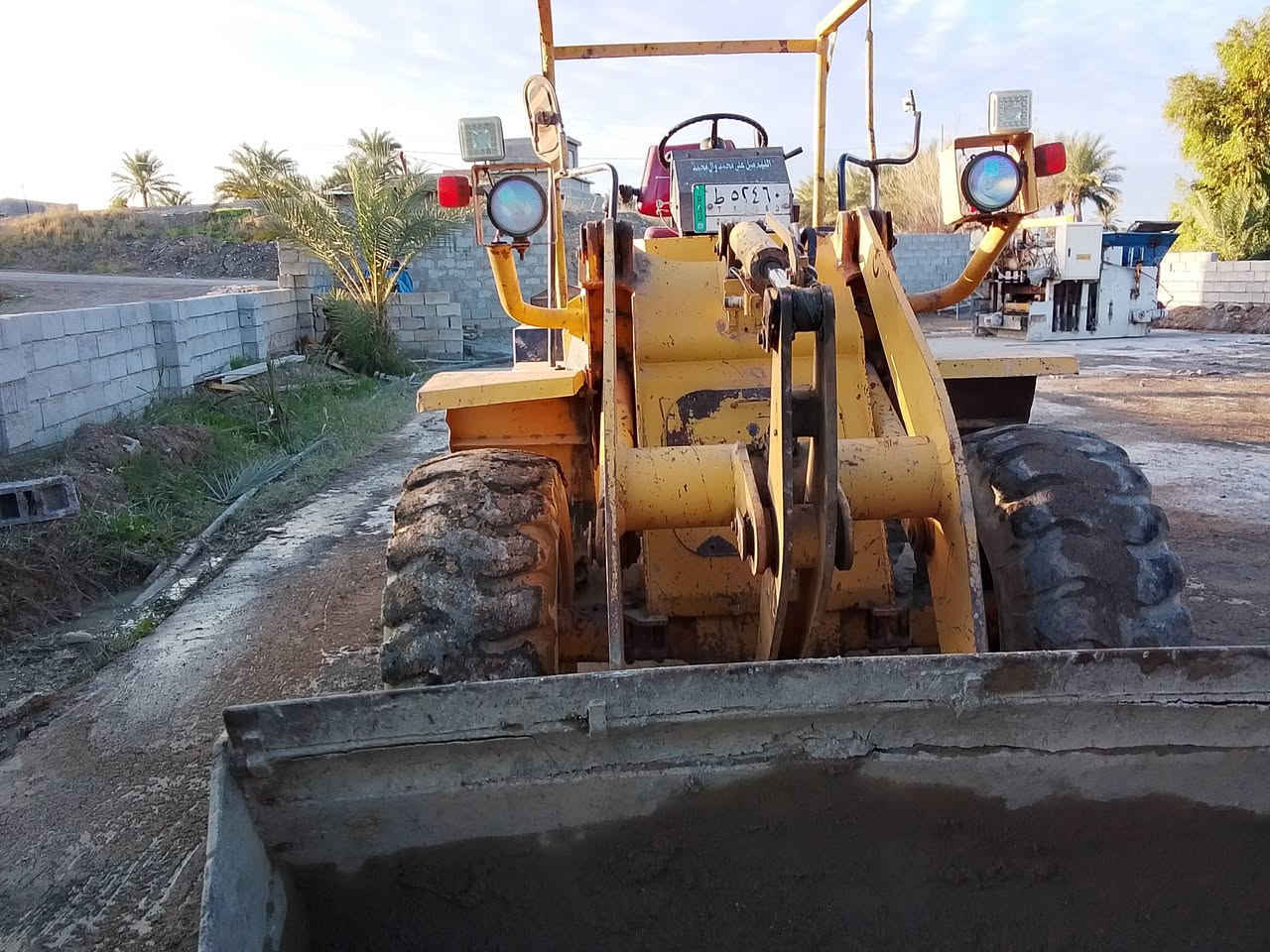 للبيع شفل كوماتسو حجم 70 مكان ديالي موديل 99مكفول محرك بي بخار ***********
