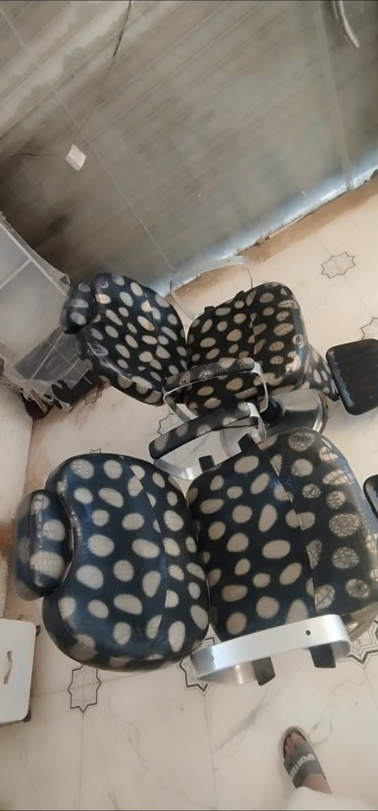 كراسي مستخدم 2 مكانهن رفاعي ***********
